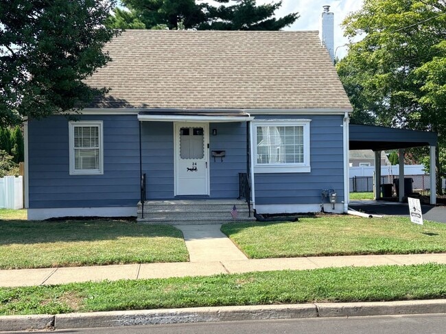 Building Photo - 24 Forman Dr