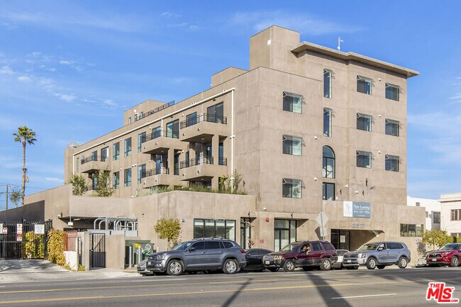 Building Photo - 3617 Venice Blvd.