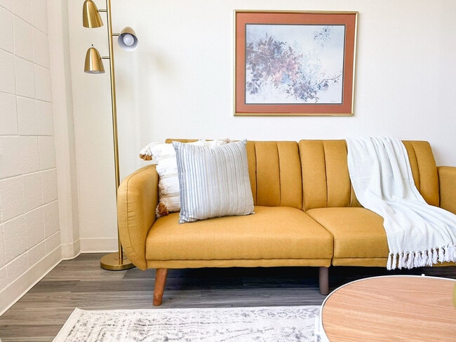 Building Photo - 2515 Burnet Ave