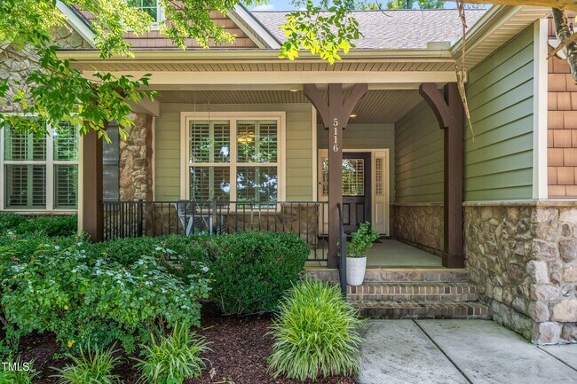Foto del edificio - 5116 Trembath Ln