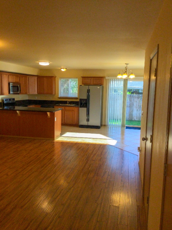 Building Photo - 312 S Blake Rd