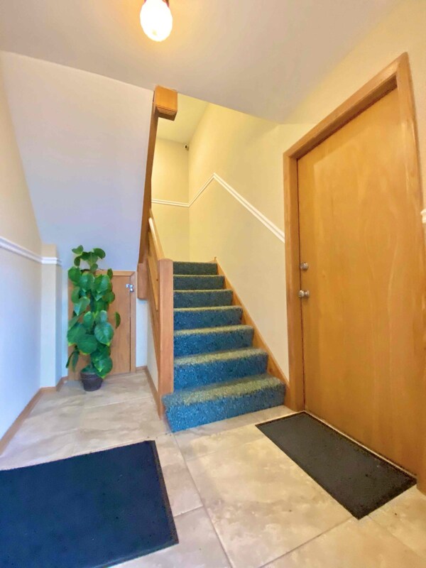 Foto del edificio - 8629 W Summerdale Ave