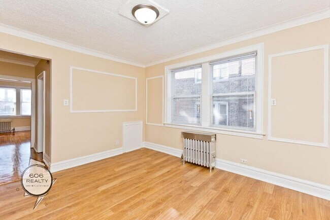 Foto del edificio - Beautiful Berwyn Apartments on Gunderson!