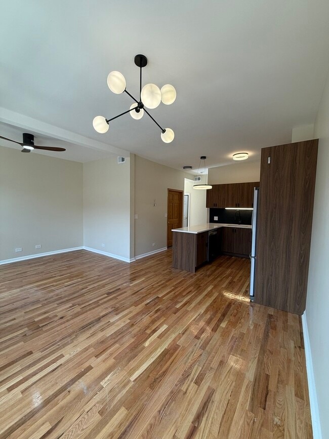 Building Photo - 3478 S Archer Ave