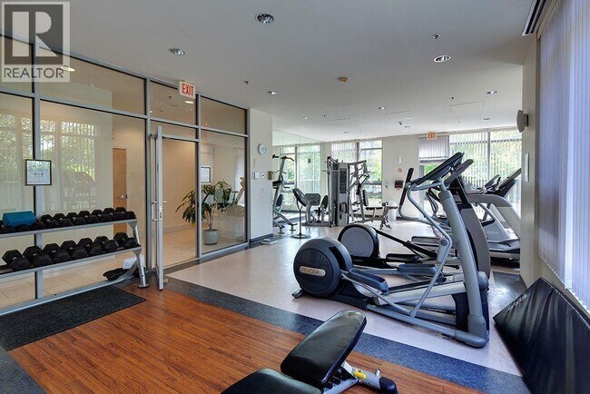 Photo du bâtiment - 7178 Collier St