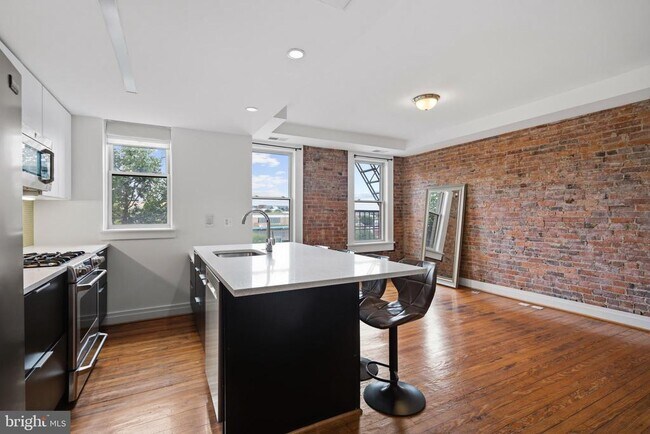Foto del edificio - 1801 Wyoming Ave NW