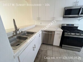 Building Photo - 16117 W Sunset Blvd
