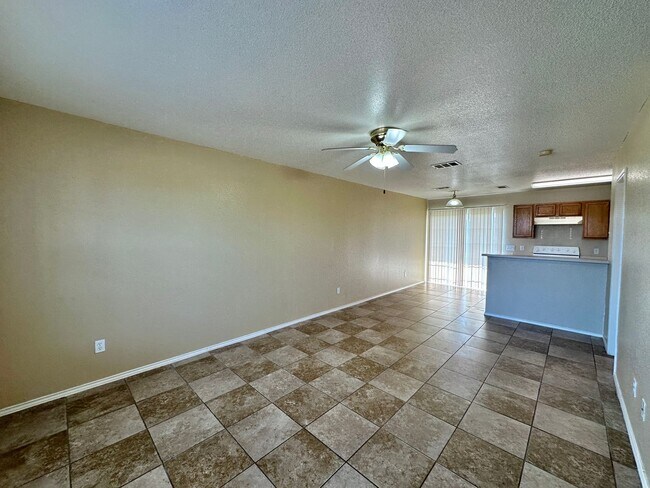 Foto del edificio - 5910 Greengate Dr