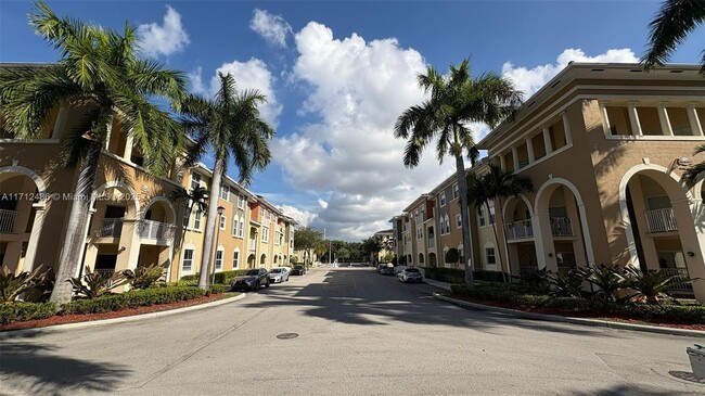 Foto del edificio - 8933 NW 107th Ct