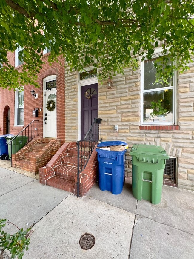 Building Photo - 5 E Randall St