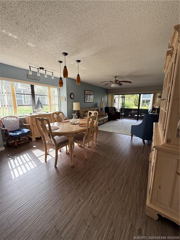 Foto del edificio - 175 SE St Lucie Blvd