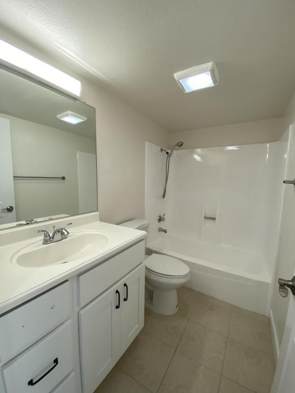 Building Photo - 181 N Richmont Dr