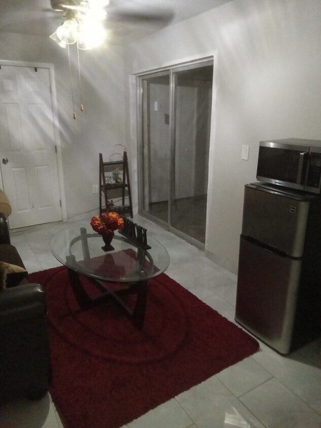 970 SW 80th Ave Unit Shantel, North Lauderdale, FL 33068 Apartments