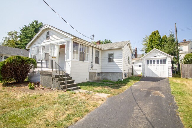 Foto del edificio - 2 BR 1 BA North Colonie Schools