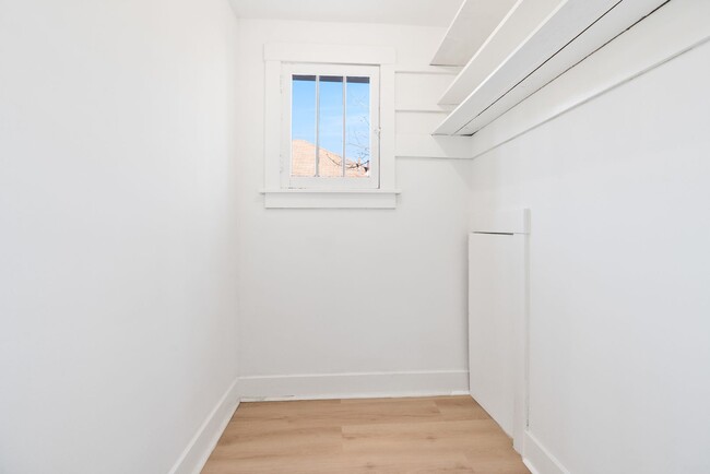 Foto del edificio - Newly Renovated 3 Bedroom home in East Pittsburgh available now!