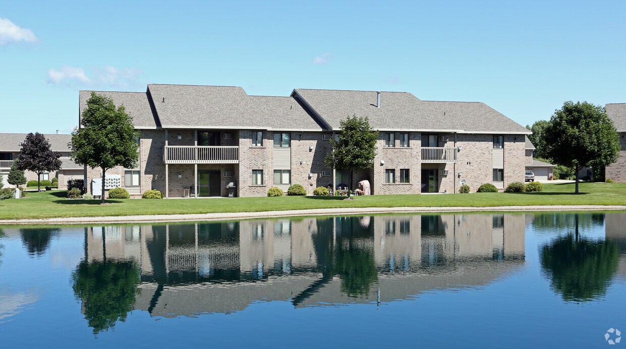 McCarthy Creek Apartments in Appleton, WI