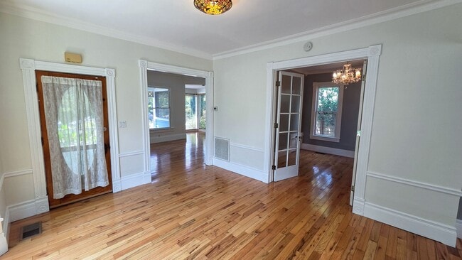 Building Photo - Historic 1898 Two Story 3 Bed 2 Bath House Available Now!