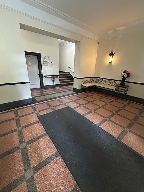 Foto del edificio - 63-45 Wetherole St