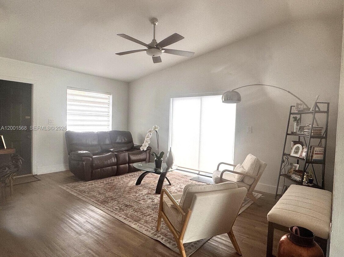 Building Photo - 11450 SW 75th Terrace