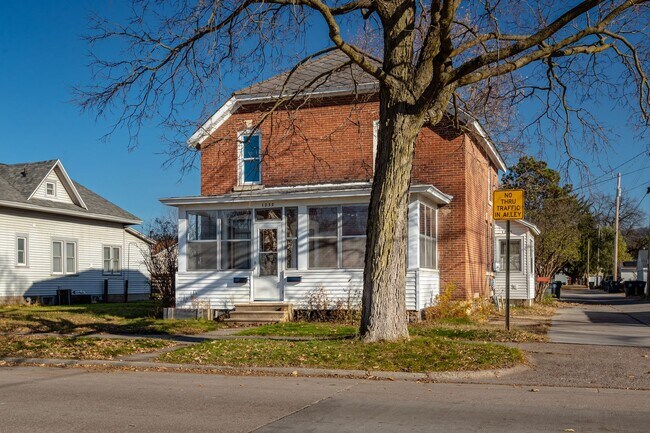 Building Photo - 1233-1235 16th St S