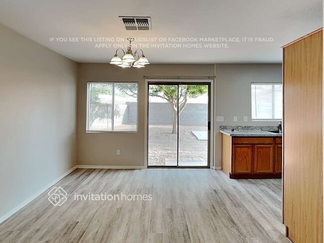 Building Photo - 1532 W Burgess Ln