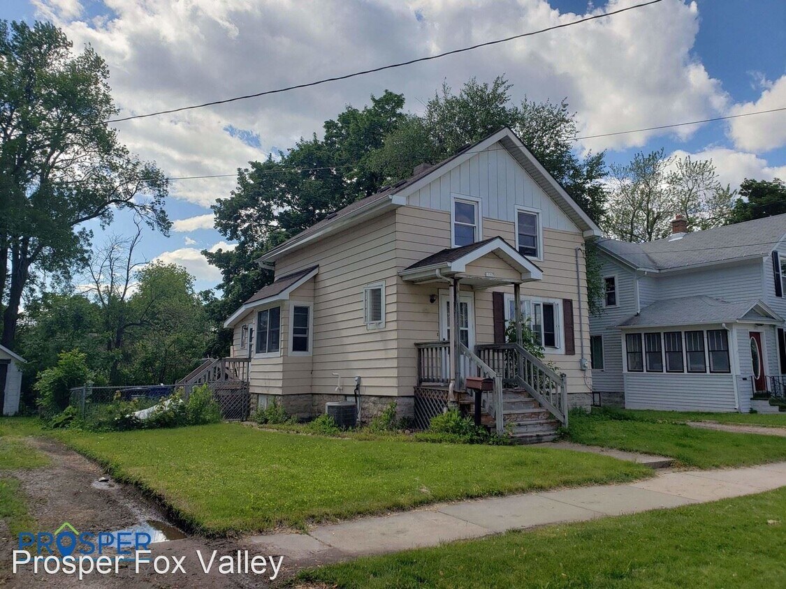 Primary Photo - 3 br, 1 bath House - 1117 Michigan St