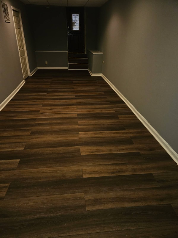 Photo - 1300 N Kenwood Ave Apartment