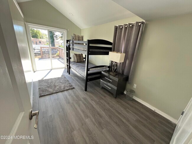Foto del edificio - 636 Parkside Ave
