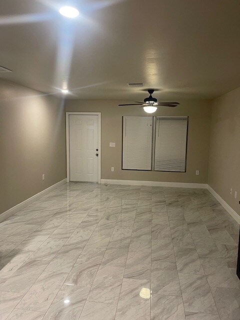 Foto del edificio - 1858 Delaware Ave