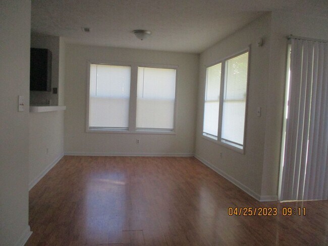 Foto del edificio - 1014-4 Woodcreek Drive~Fayetteville NC