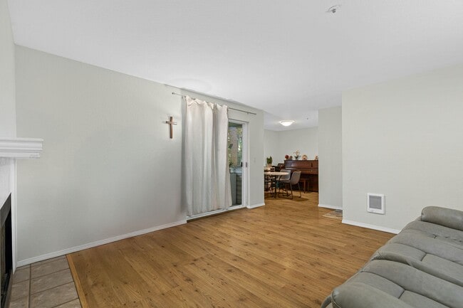 Foto del edificio - 19230 Forest Park Dr NE