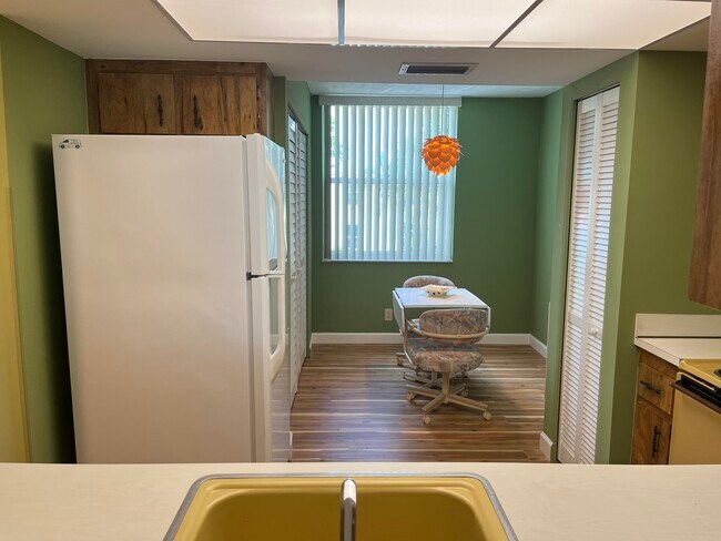 Building Photo - 11 Willowbrook Ln