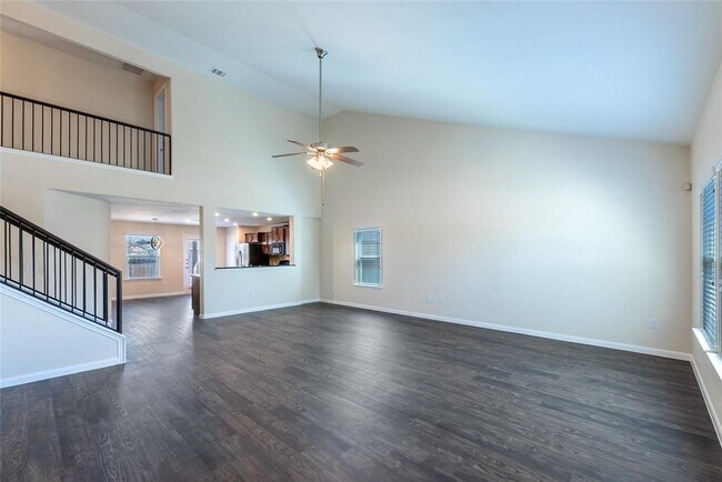 Building Photo - 710 Mitchell Dr