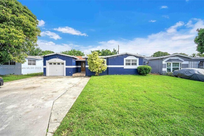 Foto del edificio - 7221 Fairway Blvd