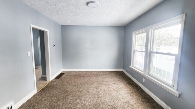 Foto del edificio - Rent ready!