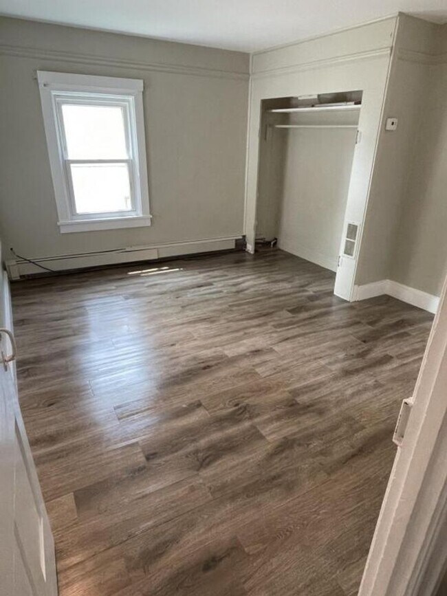 Foto del edificio - 3 Bedroom 1 Bath in Carlisle, PA!