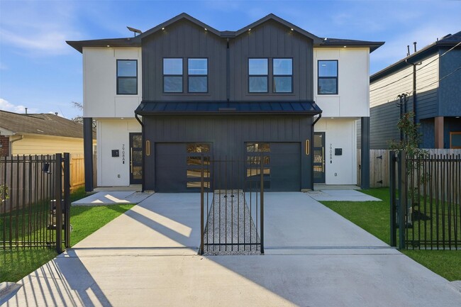 Building Photo - 7908 Brandon St