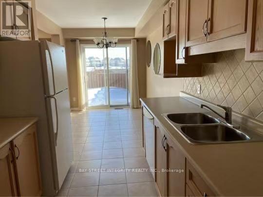 Building Photo - 231 Dicenzo Dr