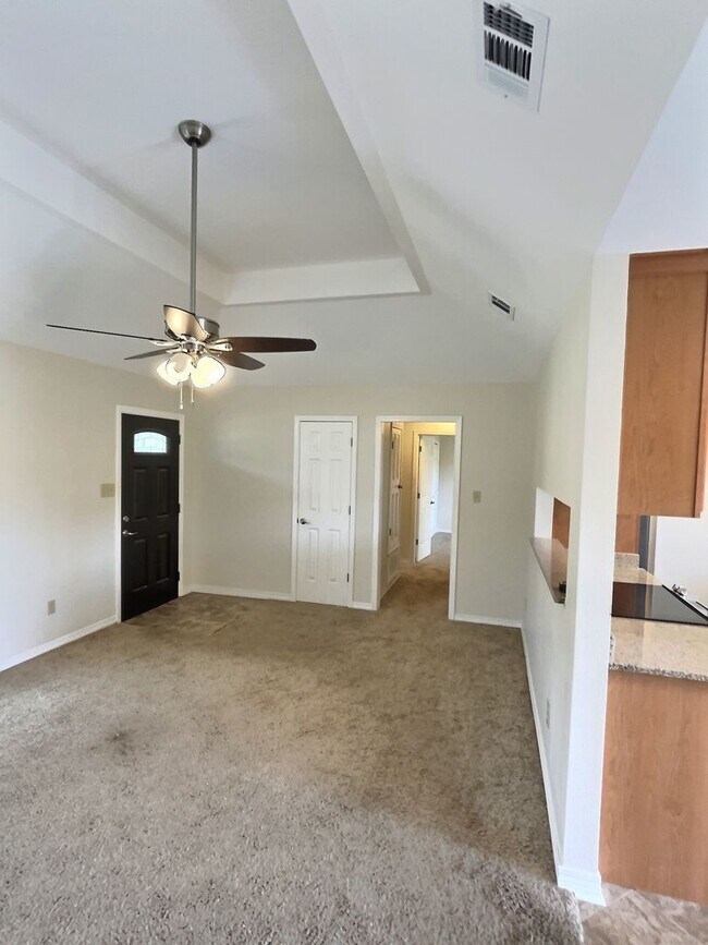 Foto del edificio - 3 BD 2 BA Home in Ocean Springs School District