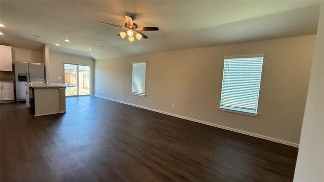 Building Photo - 21703 Meadow Ct