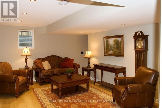 Photo du bâtiment - 147 Jordanray Blvd