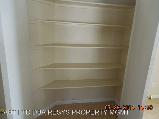 Foto del edificio - 3 br, 2 bath House - 5200 BROOKMERE DR