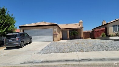 Building Photo - 16918 Sorrento Ln