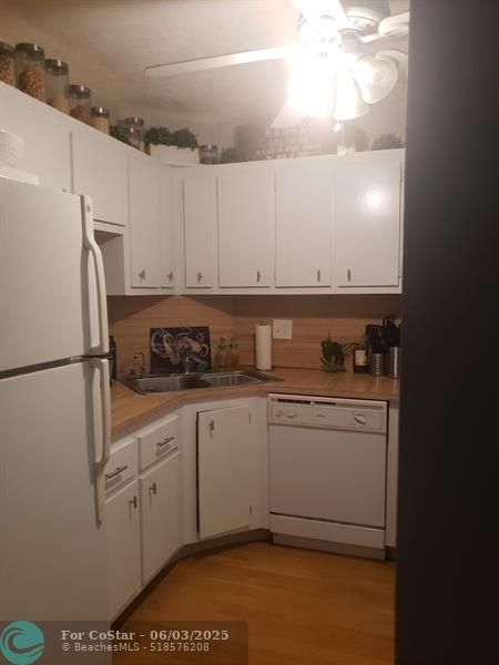 Foto del edificio - 285 SE 10th St