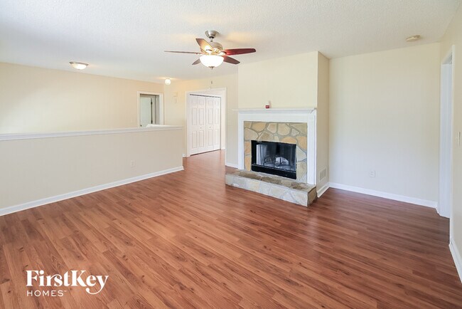 Building Photo - 130 Corn Crib Ct