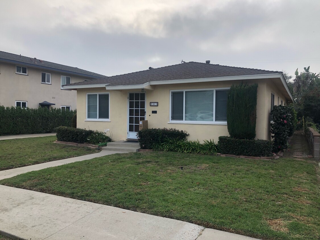 Primary Photo - 281 Estrella St