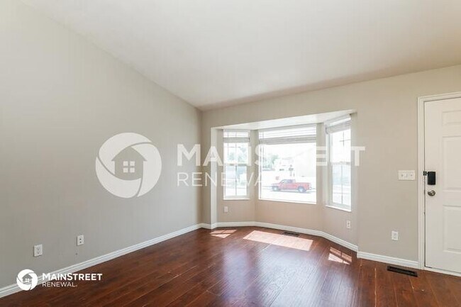 Building Photo - 5321 S 4250 W, Roy, UT 84067