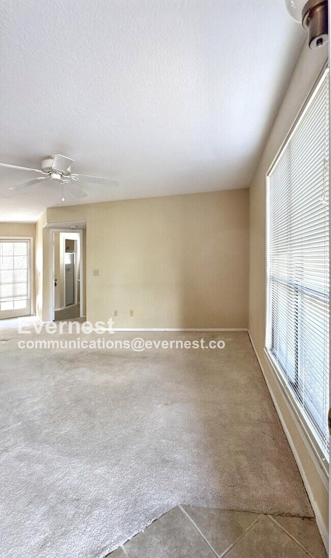 Foto del edificio - PROMO: $500 off first full month's rent + 250 admin fee waived! / 2 Bed & 2 Bath Condo with Carpo...
