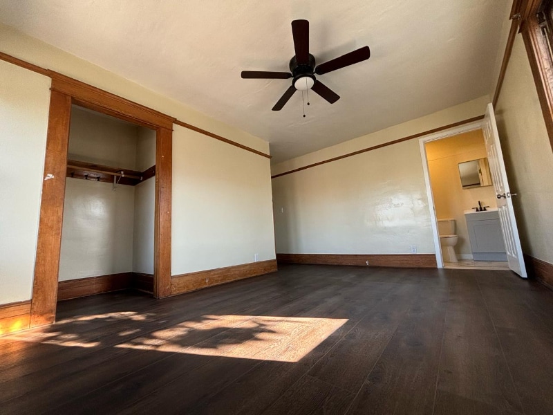 Photo - 526 W 49th St (Los Angeles, CA)