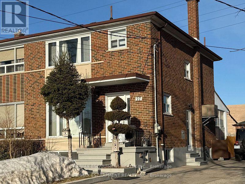 Primary Photo - 27 Woodenhill Ct